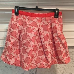 Super cute pink skirt with designs